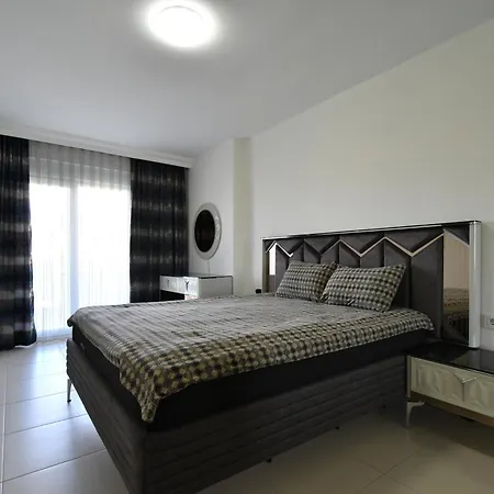 2+1 Kurt Safir 16 Apartment